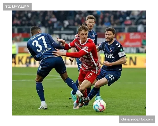 拜仁掌控全场节奏火力全开 门兴防线吃紧难挡强势攻势